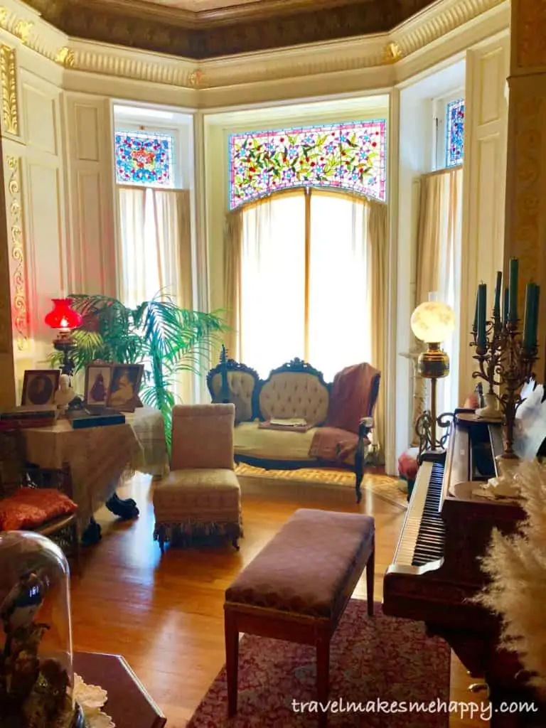 victoria b c weekend trip guide Interior craigdarroch castle canada