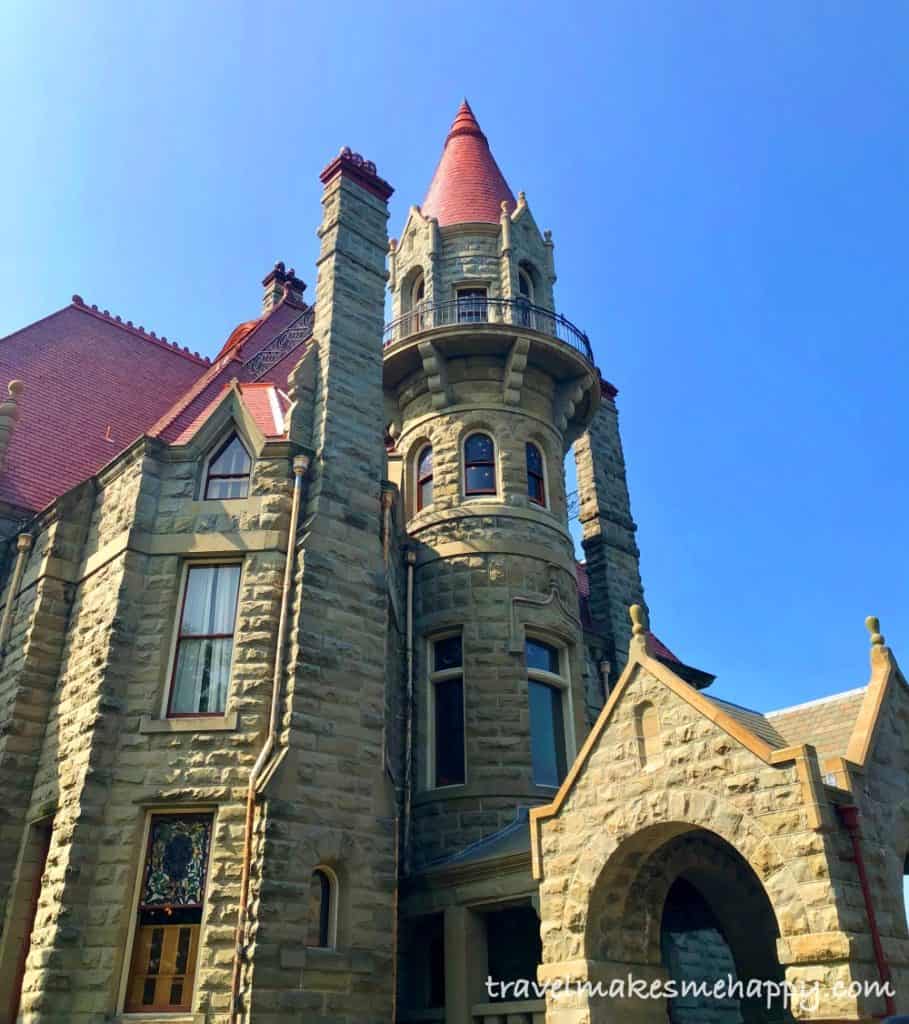 craigdarroch castle in victoria is an amazing trip idea to victoria