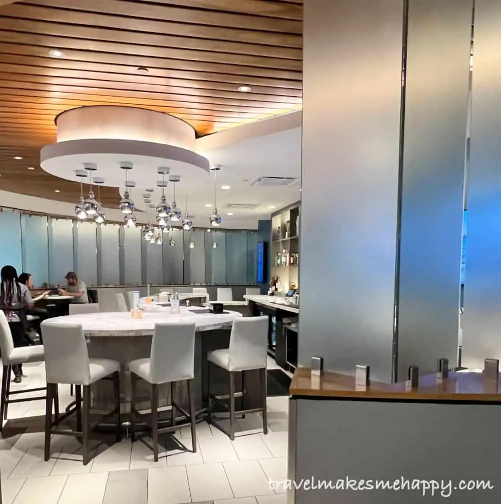 The bar at Club MSY review has great cocktails