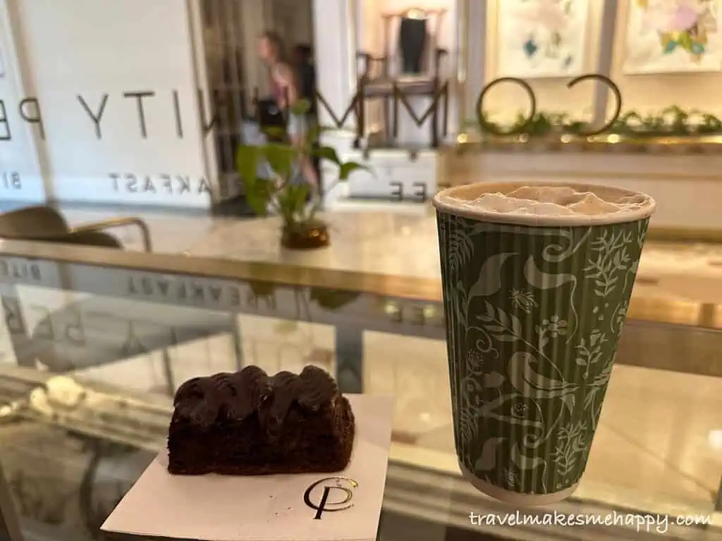 cafe in the charleston place hotel mall best brunch coffee restaurant spots