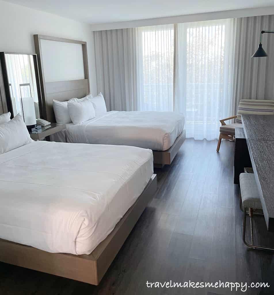 Baker's Cay Resort room review of Hammock Wing queen rooms