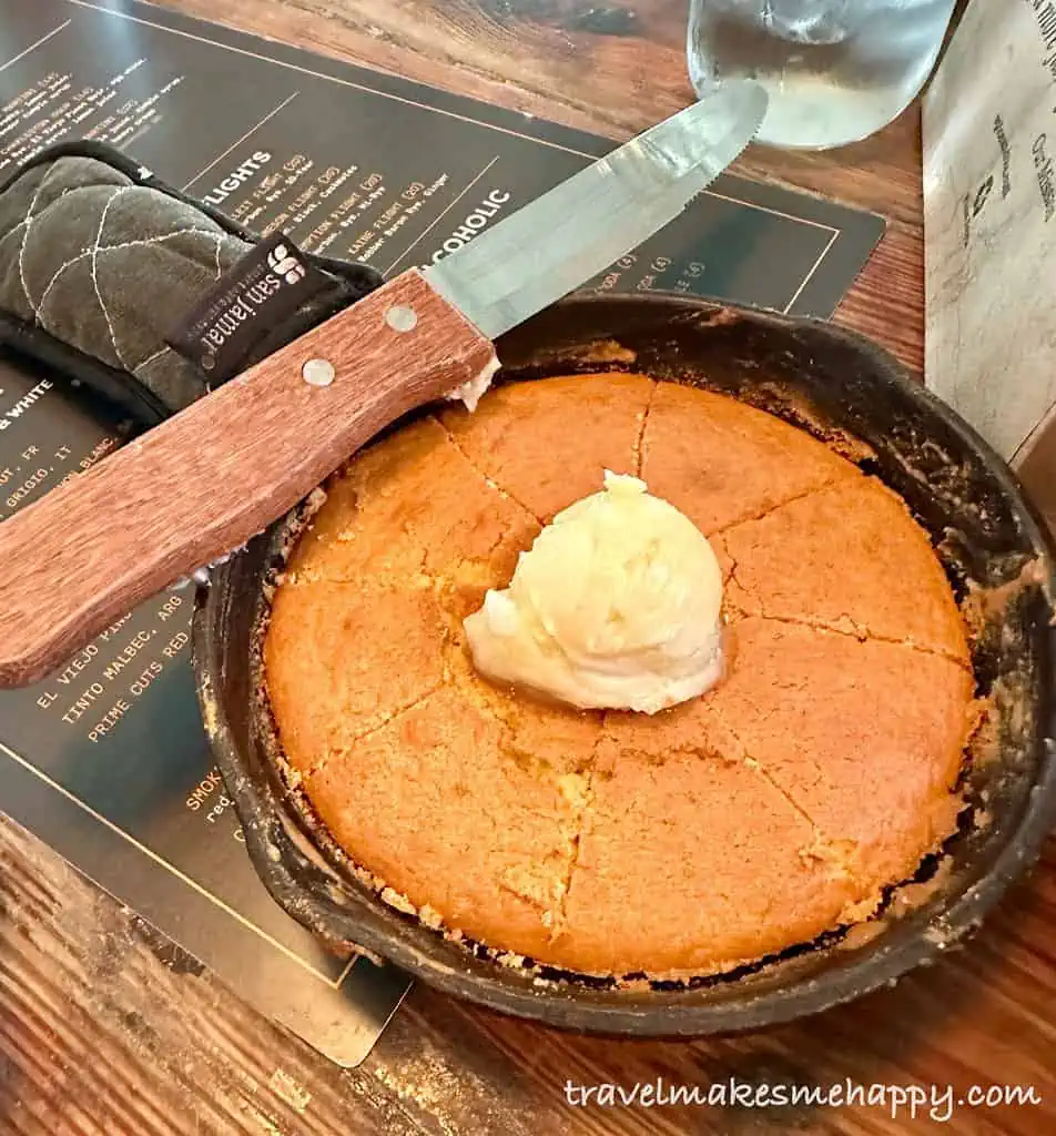 Best Charleston Restaurant food tour weekend trip Poogans smokehouse