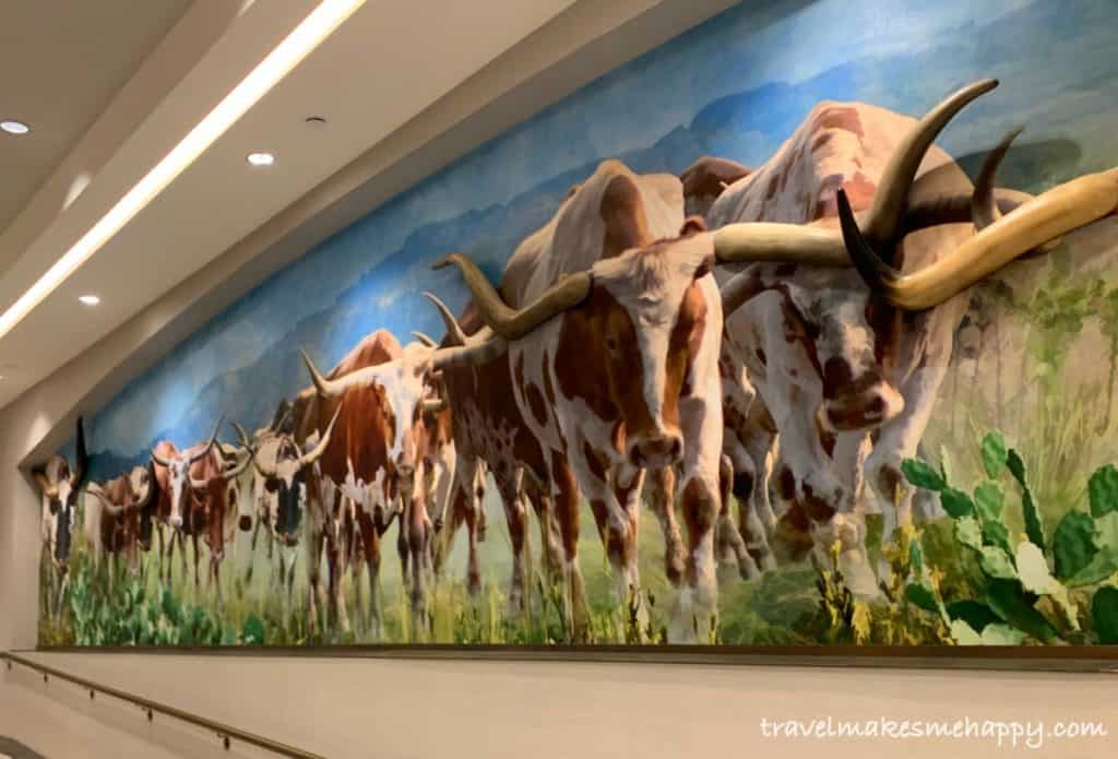 texas wine and longhorns make a great mural