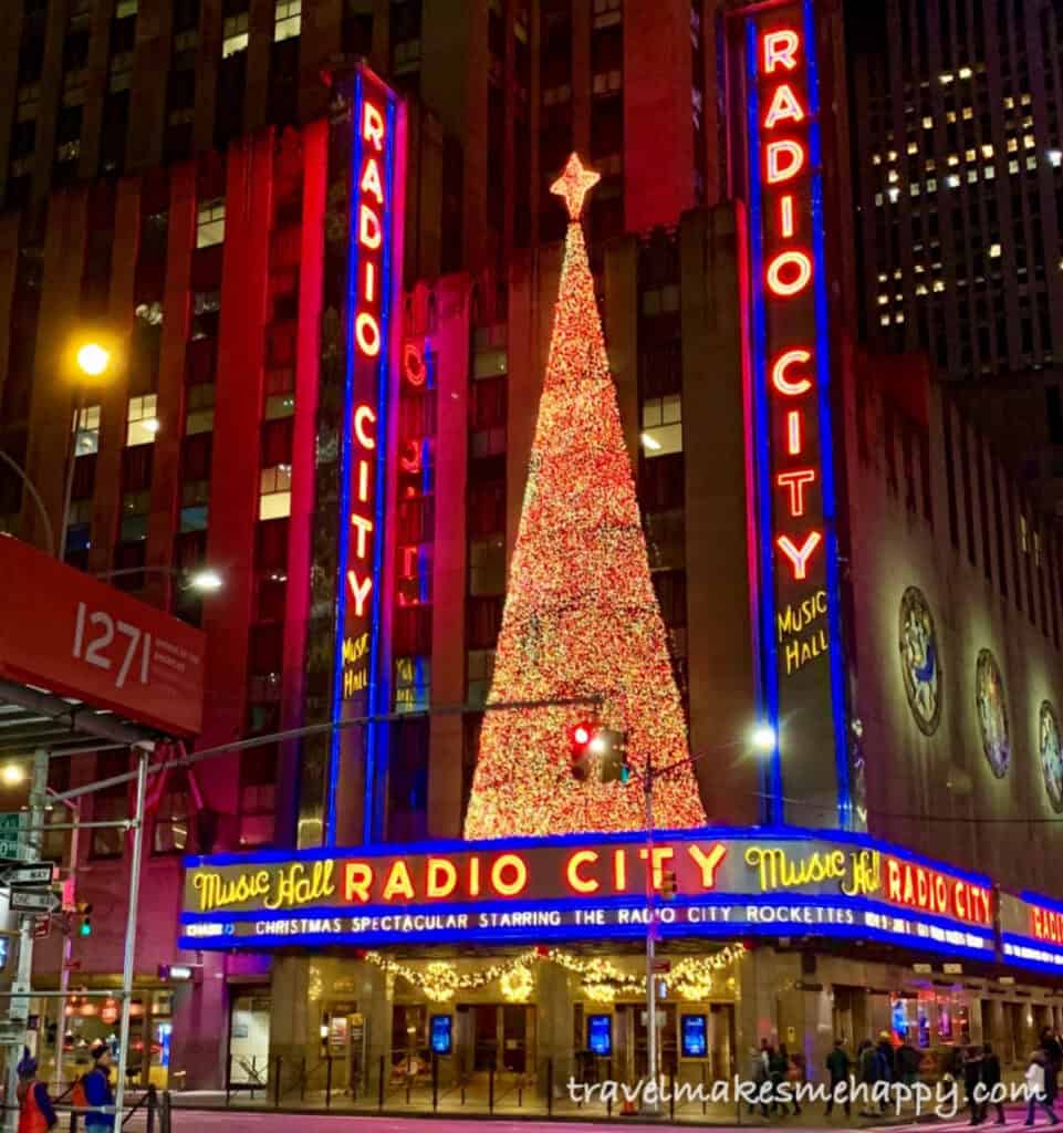 best holiday gifts for travel lovers radio city music hall with christmas lights