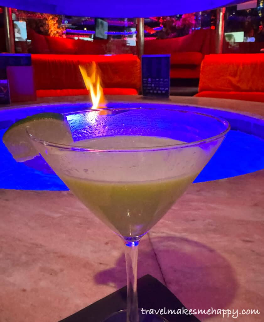 unique vibes, martini cocktail and fire at fireside lounge vegas