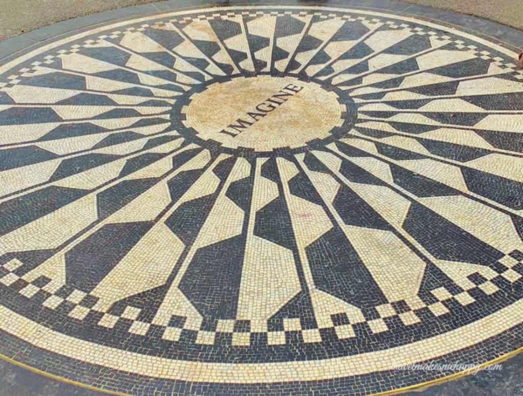 weekend trip Imagine strawberry fields new york central park