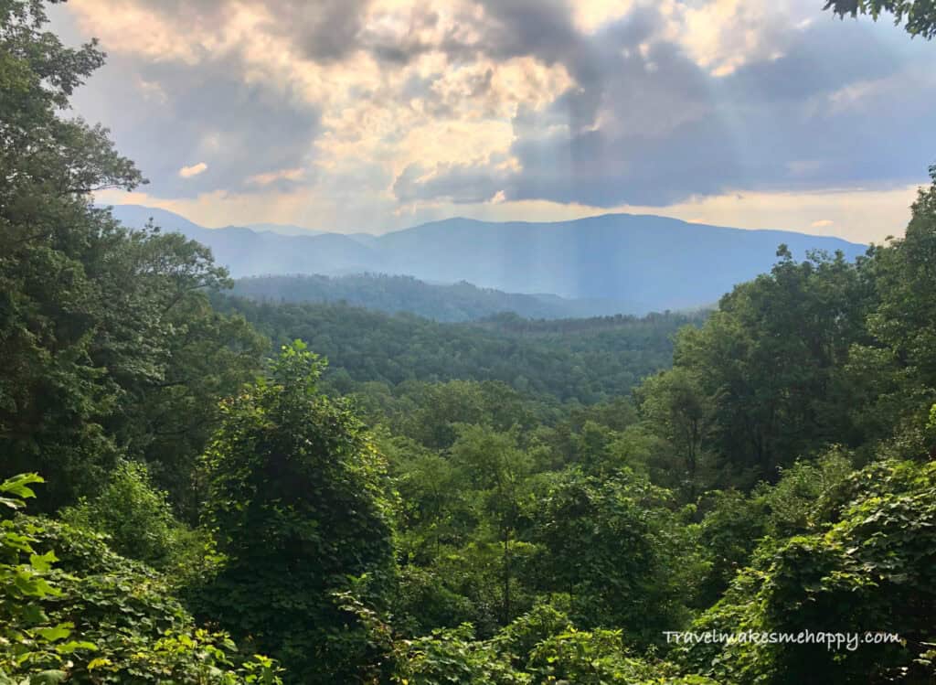 Great smoky mountains road trip guide tennessee