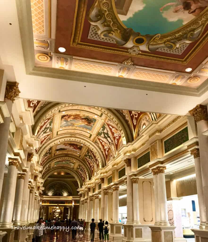 quick las vegas weekend getaway venetian lobby vibrant italy