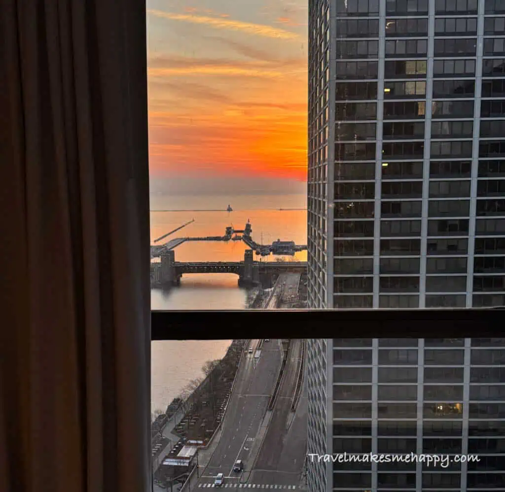 perfect sunrise view chicago hyatt regency room 3022
