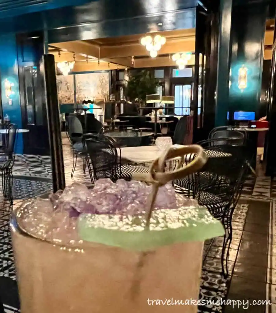 peacock room new orleans hotel fontenot bougie drinks brunch