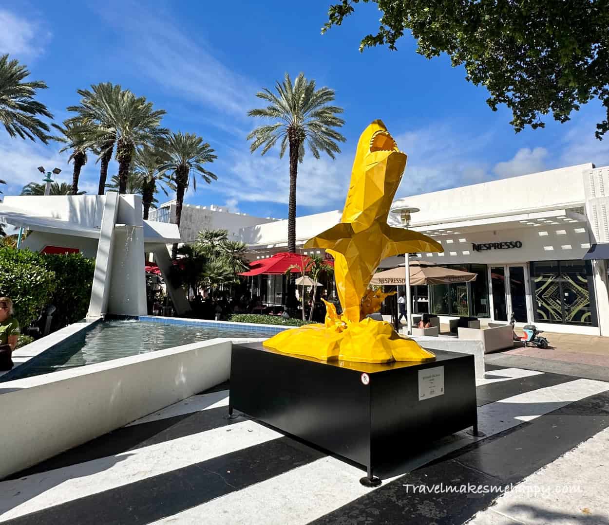Lincoln Road Mall shark Sculpture what to do in south beach