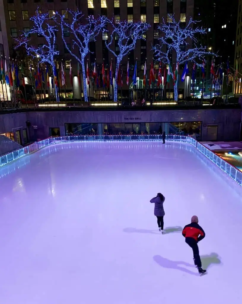 ice skating rink rockefeller center new york tips