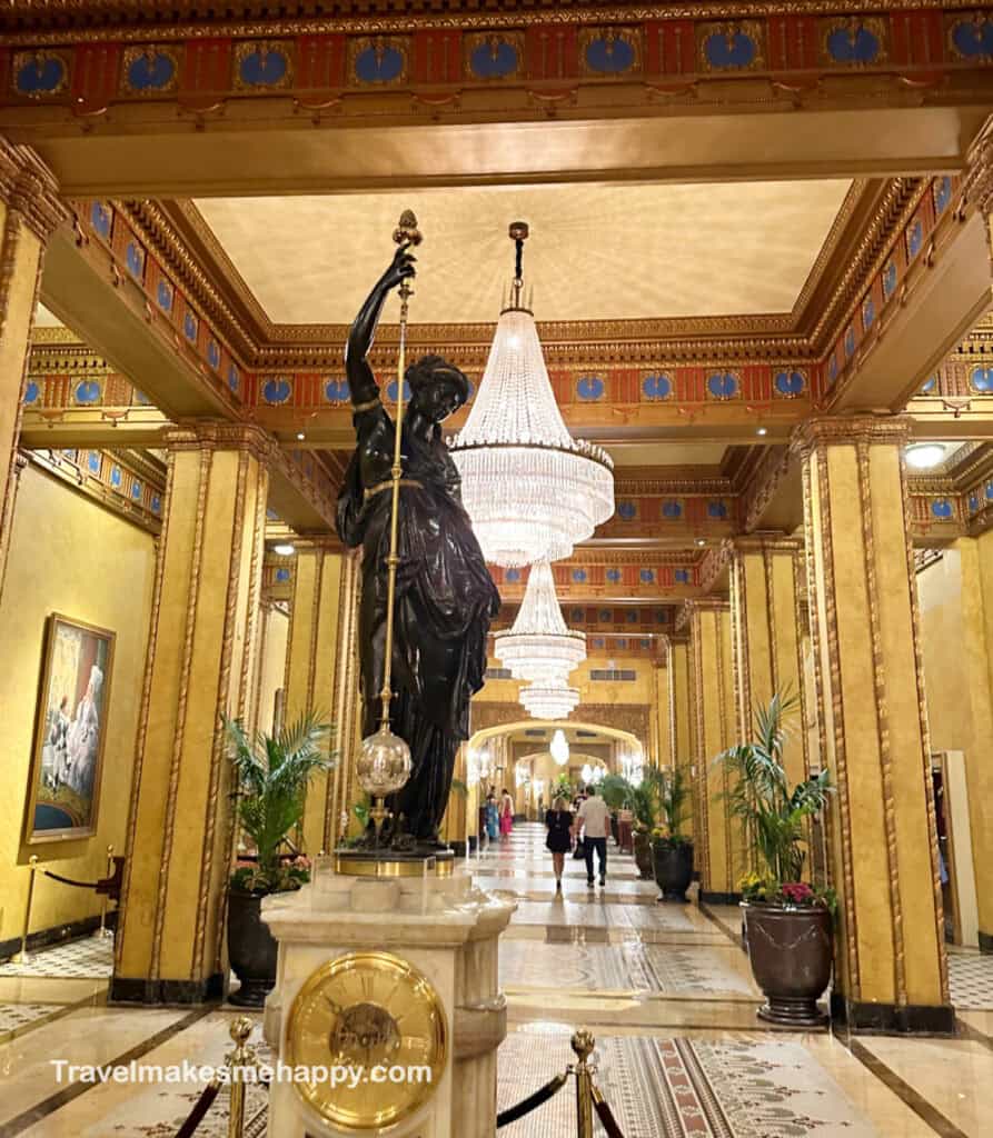 the roosevelt new orleans best hotels lobby