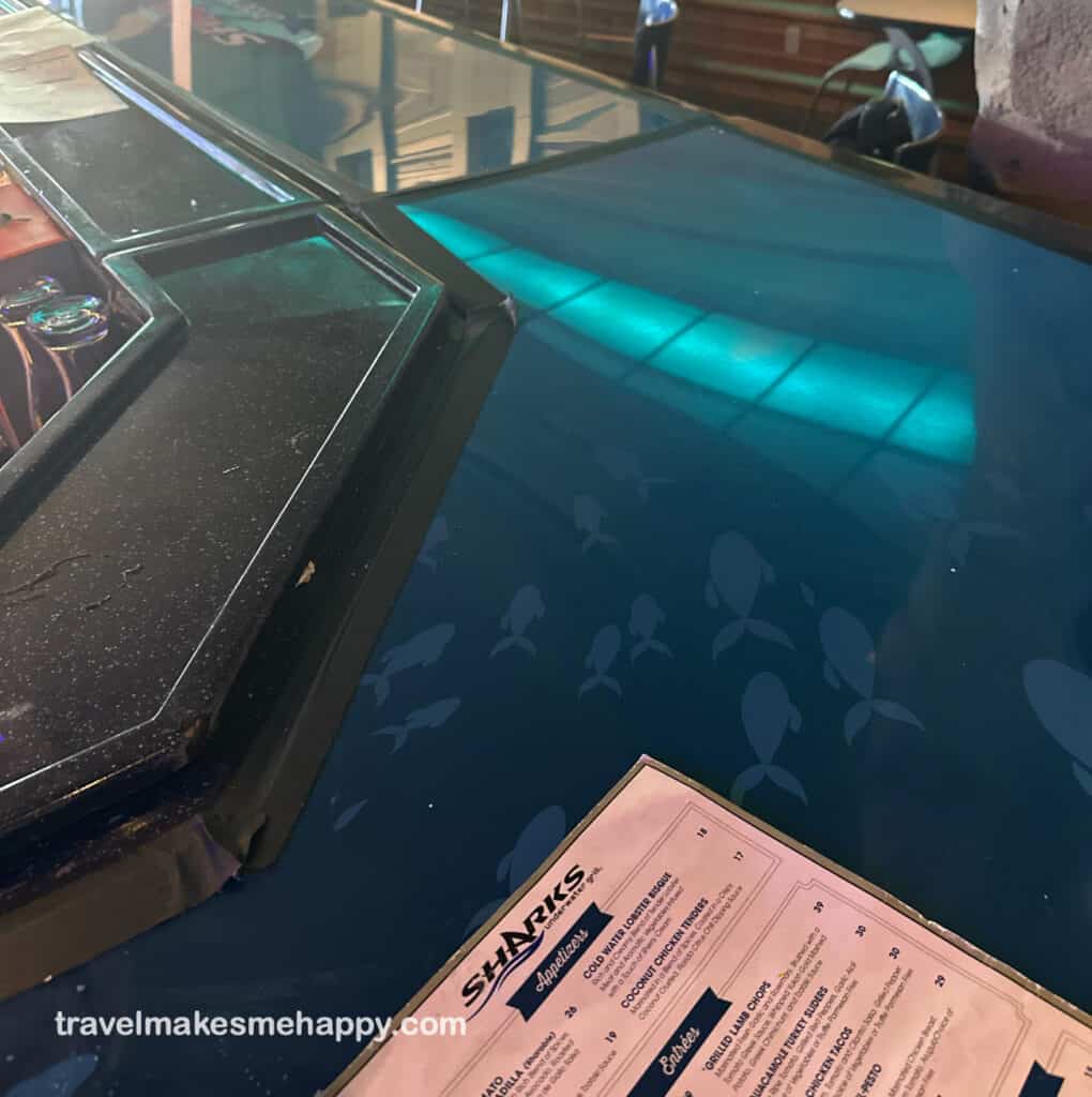 sharks underwater grill orlando seaworld bar