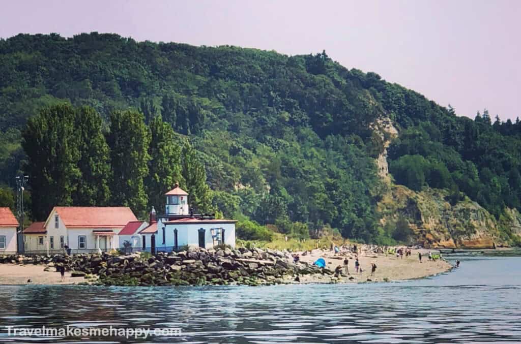 Seattle discovery park beach and west point lighthouse