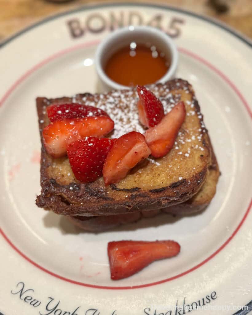 french toast at bond 45 in hotel edison new york city