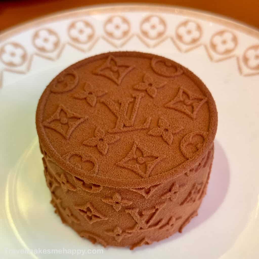 monogram chocolate le cafe louis vuitton dessert review